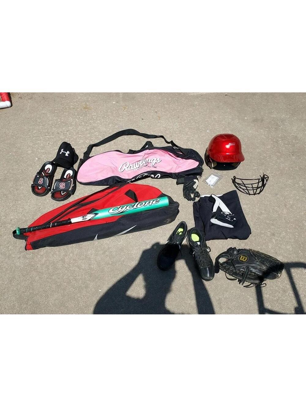 Large Lot Of womans Softball Equipment And Gear Rawlings Nike Wilson - #t6